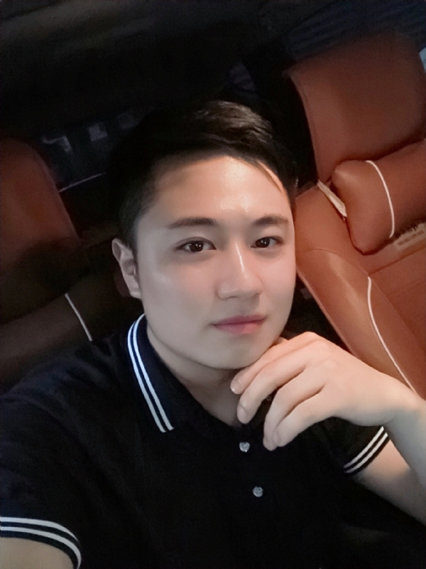 生活再继续的第一张照片--男同性恋服务网