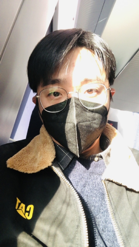 小雨的第一张照片--男同性恋服务网